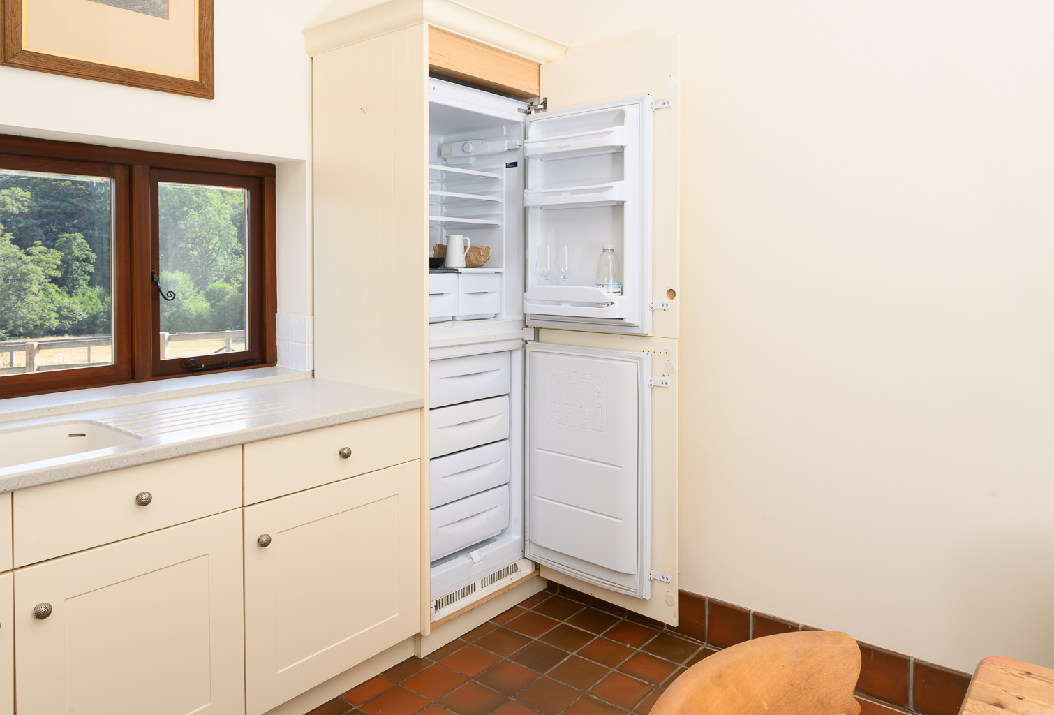 Kingfisher kitchen, alternate view