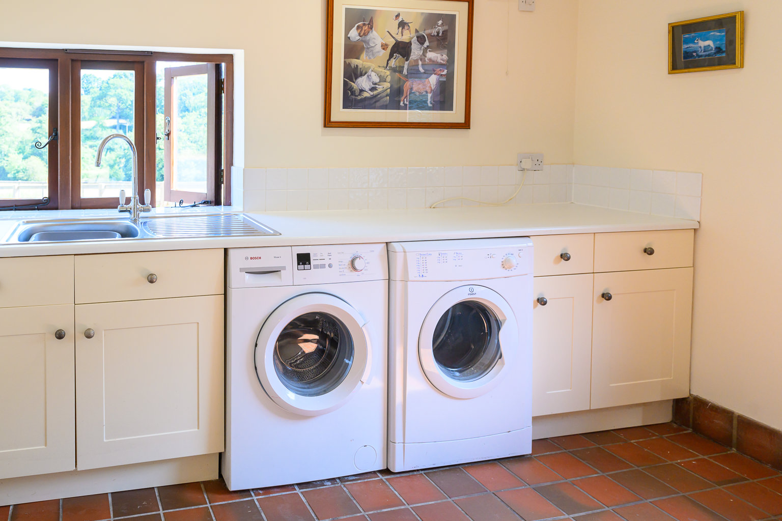Kingfisher utility room